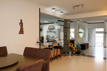Casa à venda com 350m², 6 quartos e 5 vagasSala de Jantar