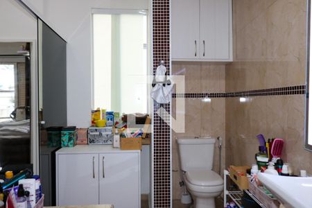 Casa à venda com 350m², 6 quartos e 5 vagasBanheiro da Suíte 1