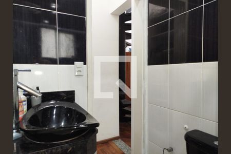 Casa à venda com 350m², 6 quartos e 5 vagasBanheiro da Suíte 2