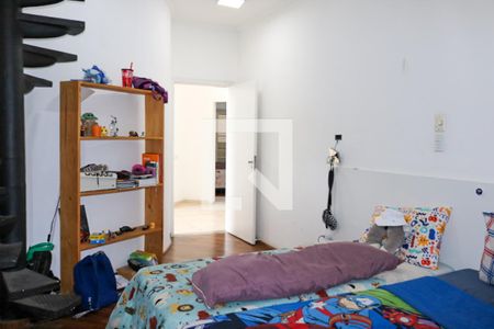 Casa à venda com 350m², 6 quartos e 5 vagasSuíte 2