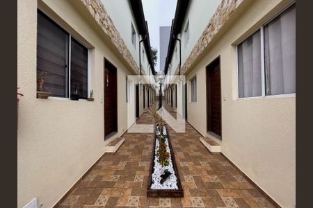 Área Comum de casa de condomínio para alugar com 2 quartos, 60m² em Vila Carmosina, São Paulo