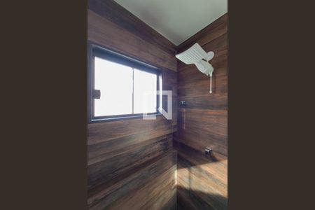 Casa à venda com 110m², 3 quartos e 2 vagas Casa à venda com 110m², 3 quartos e 2 vagasBanheiro Social