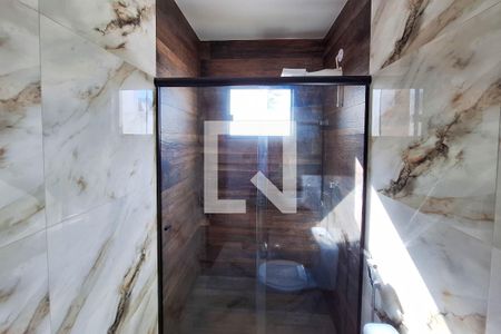 Casa à venda com 110m², 3 quartos e 2 vagas Casa à venda com 110m², 3 quartos e 2 vagasBanheiro Social