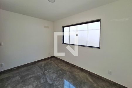 Casa à venda com 110m², 3 quartos e 2 vagas Casa à venda com 110m², 3 quartos e 2 vagasSuíte