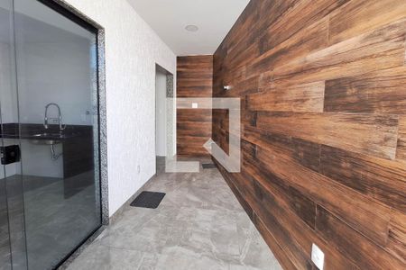 Casa à venda com 110m², 3 quartos e 2 vagas Casa à venda com 110m², 3 quartos e 2 vagasÁrea de Serviço