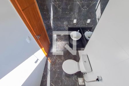 Casa à venda com 110m², 3 quartos e 2 vagas Casa à venda com 110m², 3 quartos e 2 vagasBanheiro da Suíte