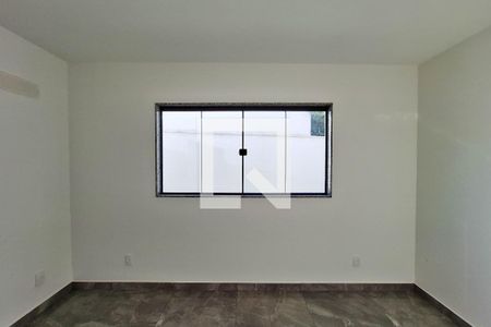 Casa à venda com 110m², 3 quartos e 2 vagas Casa à venda com 110m², 3 quartos e 2 vagasSuíte