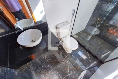 Casa à venda com 110m², 3 quartos e 2 vagas Casa à venda com 110m², 3 quartos e 2 vagasBanheiro da Suíte