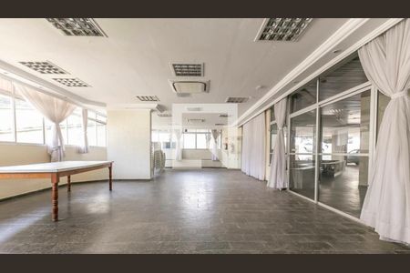 Apartamento para alugar com 63m², 2 quartos e 1 vagaÁrea comum - Salão de festas