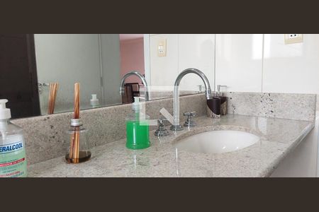 Apartamento à venda com 143m², 4 quartos e 2 vagasBanheiro 3