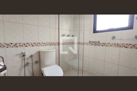 Apartamento à venda com 143m², 4 quartos e 2 vagasBanheiro Quarto 1 suíte