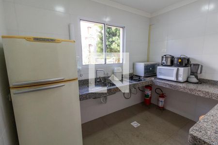 Apartamento para alugar com 110m², 3 quartos e 1 vaga Apartamento para alugar com 110m², 3 quartos e 1 vagaÁrea comum - Salão de festas - copa