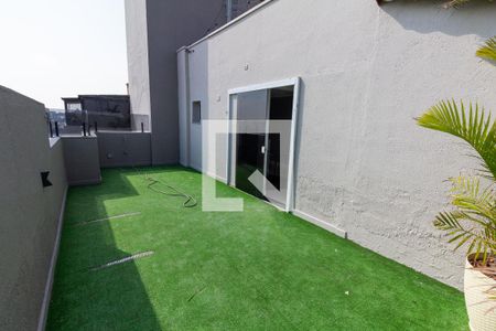 Apartamento para alugar com 110m², 3 quartos e 1 vaga Apartamento para alugar com 110m², 3 quartos e 1 vagaVaranda com grama sintética