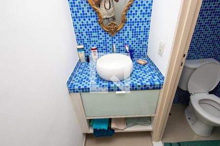 Apartamento à venda com 50m², 2 quartos e 1 vaga Apartamento à venda com 50m², 2 quartos e 1 vagaBanheiro