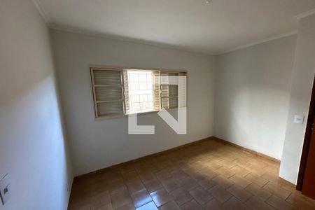 Casa para alugar com 100m², 3 quartos e 2 vagasDormitório 02