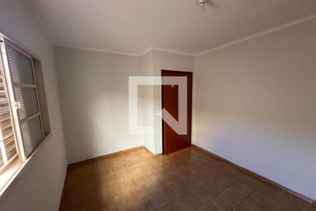 Casa para alugar com 100m², 3 quartos e 2 vagasDormitório 02