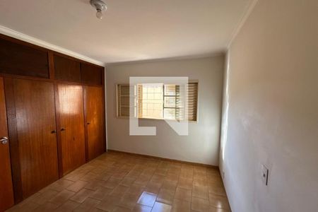 Casa para alugar com 100m², 3 quartos e 2 vagasSuíte