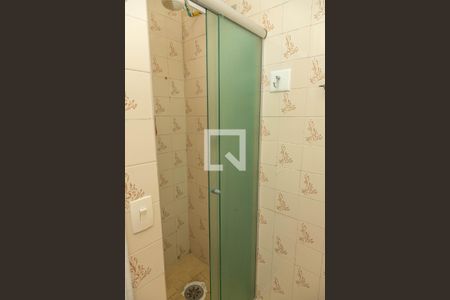 Banheiro  de kitnet/studio para alugar com 1 quarto, 32m² em Taboão, São Bernardo do Campo