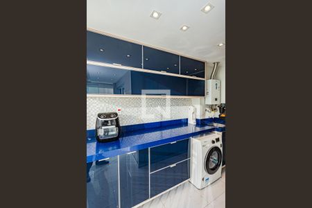 Apartamento à venda com 92m², 2 quartos e 2 vagasCozinha e área de serviço