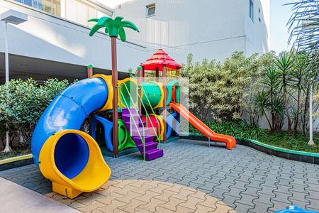Apartamento à venda com 92m², 2 quartos e 2 vagasÁrea comum - Playground