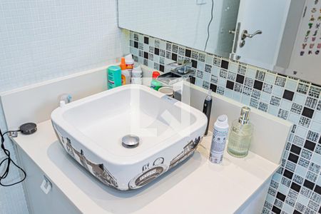 Apartamento à venda com 92m², 2 quartos e 2 vagasSuíte 2