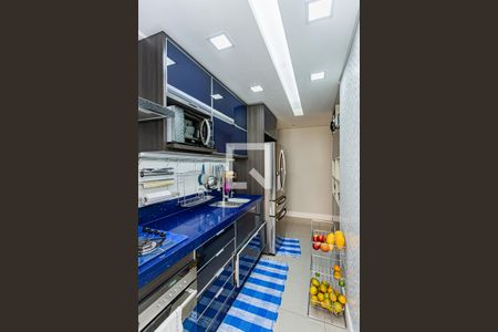 Apartamento à venda com 92m², 2 quartos e 2 vagasCozinha e área de serviço