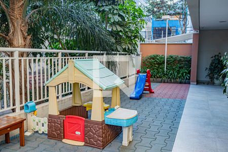 Apartamento à venda com 92m², 2 quartos e 2 vagasÁrea comum - Playground
