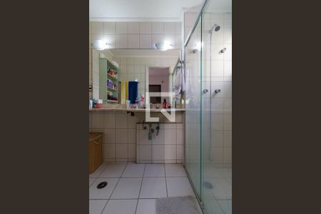 Apartamento à venda com 105m², 2 quartos e 2 vagasQuarto 2 - Banheiro 