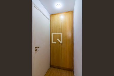 Apartamento à venda com 105m², 2 quartos e 2 vagasQuarto 2