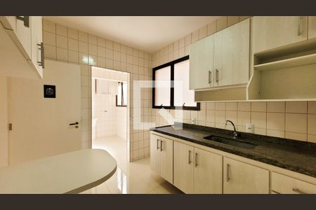 Apartamento para alugar com 100m², 3 quartos e 2 vagas Apartamento para alugar com 100m², 3 quartos e 2 vagasCozinha