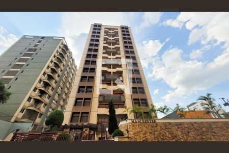 Apartamento para alugar com 100m², 3 quartos e 2 vagas Apartamento para alugar com 100m², 3 quartos e 2 vagasFachada