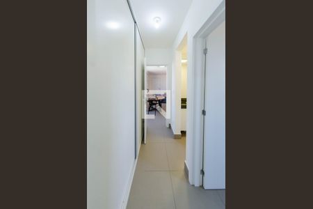 Apartamento para alugar com 64m², 2 quartos e 2 vagas Apartamento para alugar com 64m², 2 quartos e 2 vagasCorredor