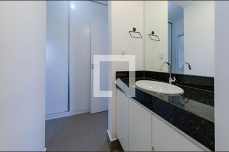 Apartamento para alugar com 64m², 2 quartos e 2 vagas Apartamento para alugar com 64m², 2 quartos e 2 vagasBanheiro