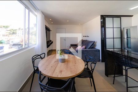 Sala de apartamento para alugar com 2 quartos, 64m² em Jardim América, Belo Horizonte