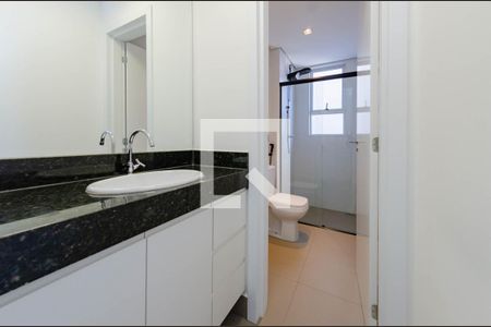 Apartamento para alugar com 64m², 2 quartos e 2 vagas Apartamento para alugar com 64m², 2 quartos e 2 vagasBanheiro