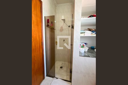 Casa à venda com 175m², 3 quartos e 2 vagasBanheiro