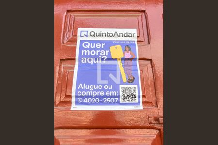 Casa à venda com 175m², 3 quartos e 2 vagasAdesivo