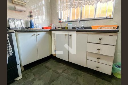 Casa à venda com 175m², 3 quartos e 2 vagasCozinha