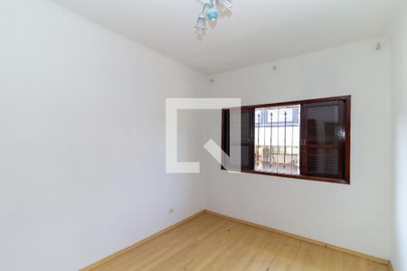 Quarto 1 de casa para alugar com 3 quartos, 300m² em Vila Ivone, São Paulo