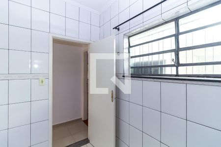 Casa para alugar com 300m², 3 quartos e 4 vagasBanheiro 1