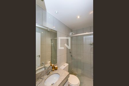 Apartamento para alugar com 140m², 3 quartos e 2 vagas Apartamento para alugar com 140m², 3 quartos e 2 vagasPiso superior Banheiro Social 2