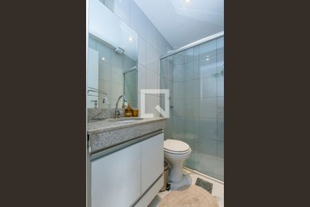 Apartamento para alugar com 140m², 3 quartos e 2 vagas Apartamento para alugar com 140m², 3 quartos e 2 vagasPiso superior Banheiro Social 2