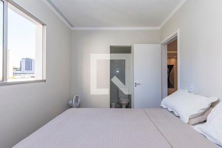 Apartamento para alugar com 140m², 3 quartos e 2 vagas Apartamento para alugar com 140m², 3 quartos e 2 vagasSuíte