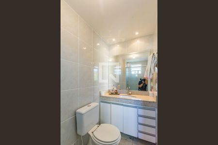 Apartamento para alugar com 140m², 3 quartos e 2 vagas Apartamento para alugar com 140m², 3 quartos e 2 vagasBanheiro da Suíte