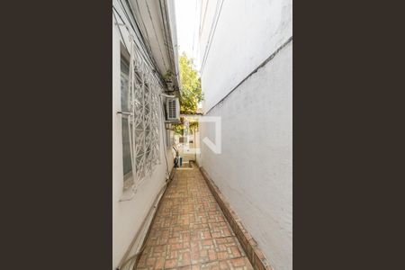 Área comum de acesso de casa para alugar com 1 quarto, 49m² em Penha Circular, Rio de Janeiro