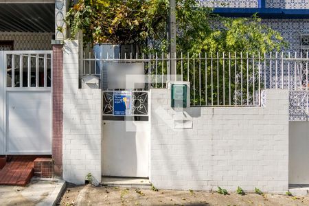Fachada de casa para alugar com 1 quarto, 49m² em Penha Circular, Rio de Janeiro