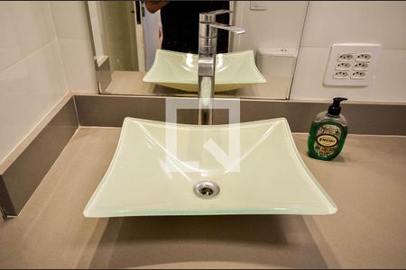 Apartamento à venda com 70m², 2 quartos e sem vaga Apartamento à venda com 70m², 2 quartos e sem vagaBanheiro