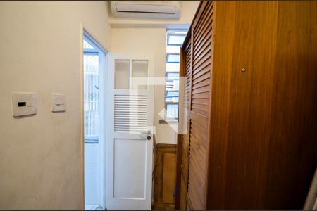 Apartamento à venda com 70m², 2 quartos e sem vaga Apartamento à venda com 70m², 2 quartos e sem vagaQuarto de Serviço