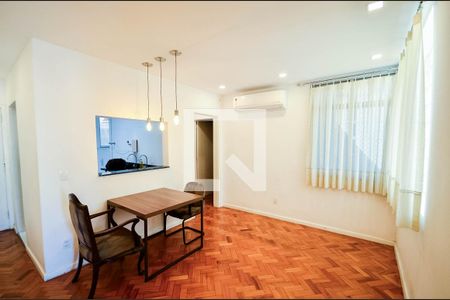 Apartamento à venda com 70m², 2 quartos e sem vaga Apartamento à venda com 70m², 2 quartos e sem vagaSala