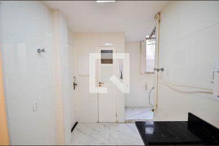 Apartamento à venda com 70m², 2 quartos e sem vaga Apartamento à venda com 70m², 2 quartos e sem vagaCozinha